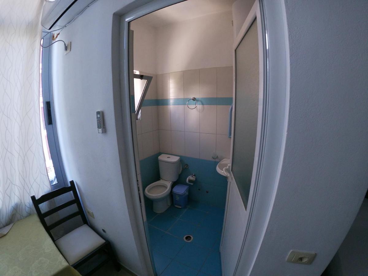 סרנדה Honey Apartments Near Promenade מראה חיצוני תמונה